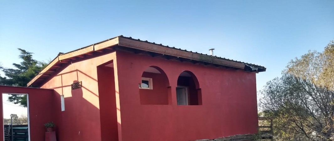 PROMOCIÓN DOLARES 60.000! Casa de 1 dormitorio y amplio terreno con increible vista al lago