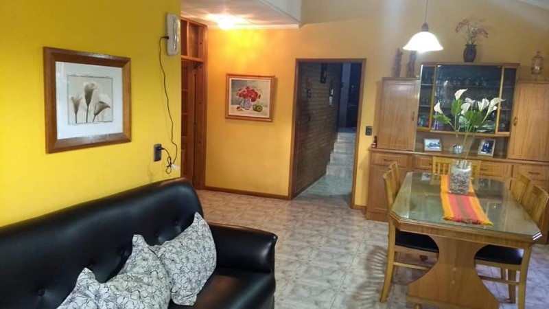 Casa de 3 dormitorios en Barrio Malvinas