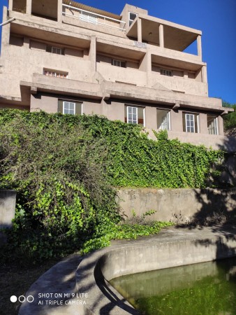 Villa Ciudad America - IMPERDIBLE COMPLEJO DE 6 DEPARTAMENTOS Y CASA PRINCIPAL CON PISCINA