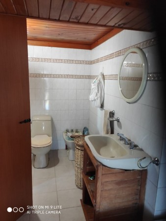 Villa Ciudad America - IMPERDIBLE COMPLEJO DE 6 DEPARTAMENTOS Y CASA PRINCIPAL CON PISCINA