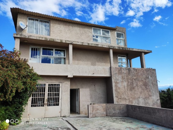 Villa Ciudad America - IMPERDIBLE COMPLEJO DE 6 DEPARTAMENTOS Y CASA PRINCIPAL CON PISCINA