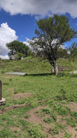 Terreno de 890 mts en Santa Cruz del Lago