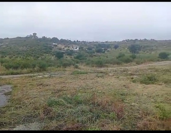 Terreno ubicado en Tanti a 6 cuadras de la ruta