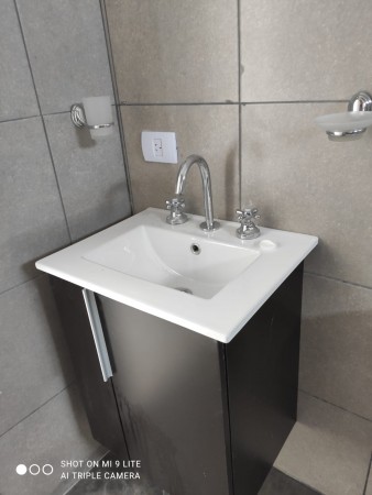 Moderno departamento con balcon y excelente vista