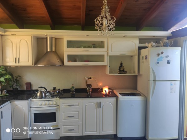 Chalet en PH con departamento en Barrio Malvinas. APTO CREDITO