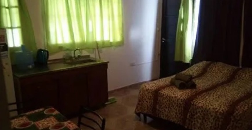 ALQUILO ANUAL COMPLEJO DE 4 CABAÑAS PARA DESARROLLO COMERCIAL