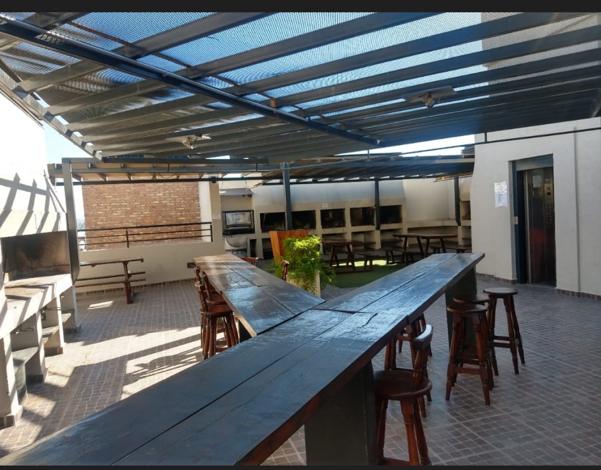 Se vende o permuta: Departamento de 1 dormitorio con cochera en Edificio Miralejos 3