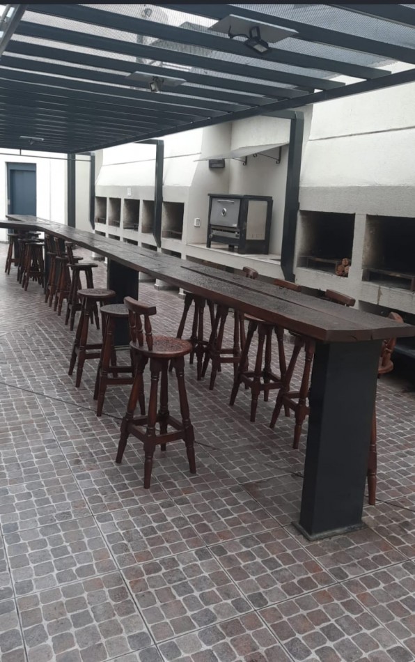 Se vende o permuta: Departamento de 1 dormitorio con cochera en Edificio Miralejos 3