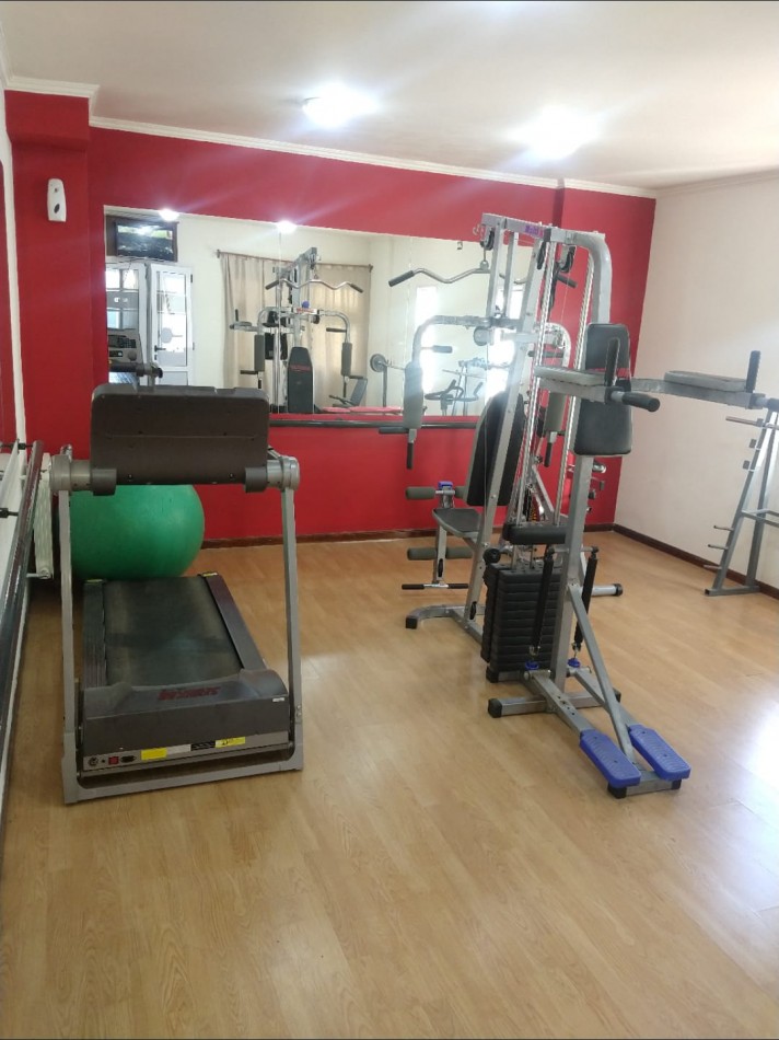Se vende o permuta: Departamento de 1 dormitorio con cochera en Edificio Miralejos 3