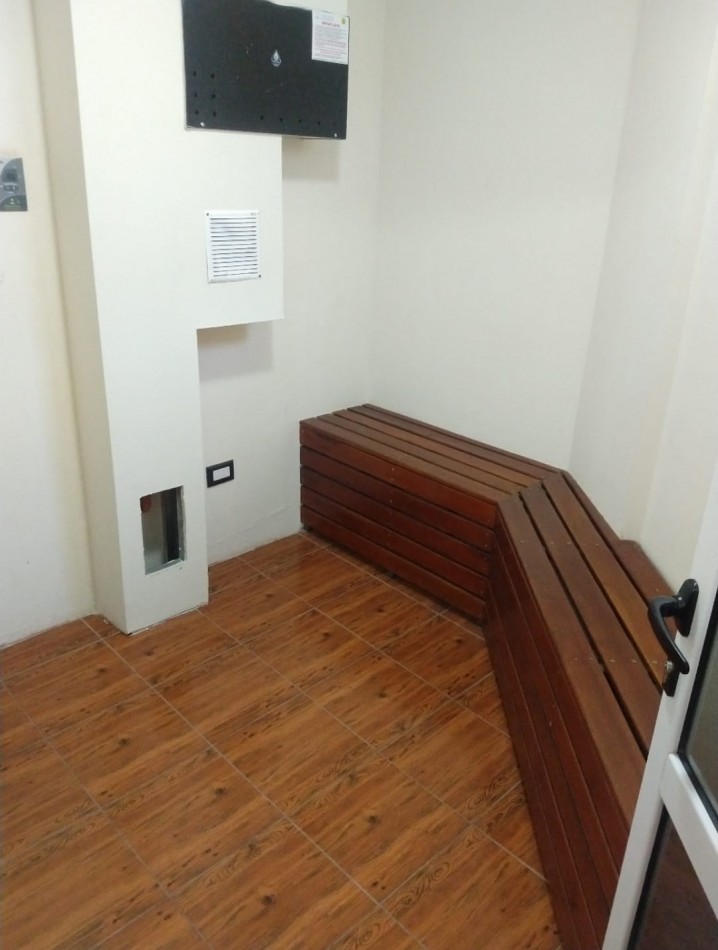 Se vende o permuta: Departamento de 1 dormitorio con cochera en Edificio Miralejos 3