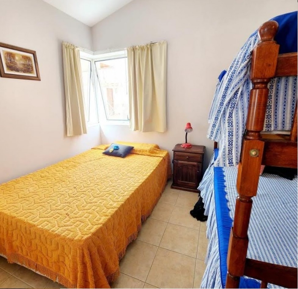 Duplex en complejo, ubicado en Villa Dominguez. Excelente ubicacion