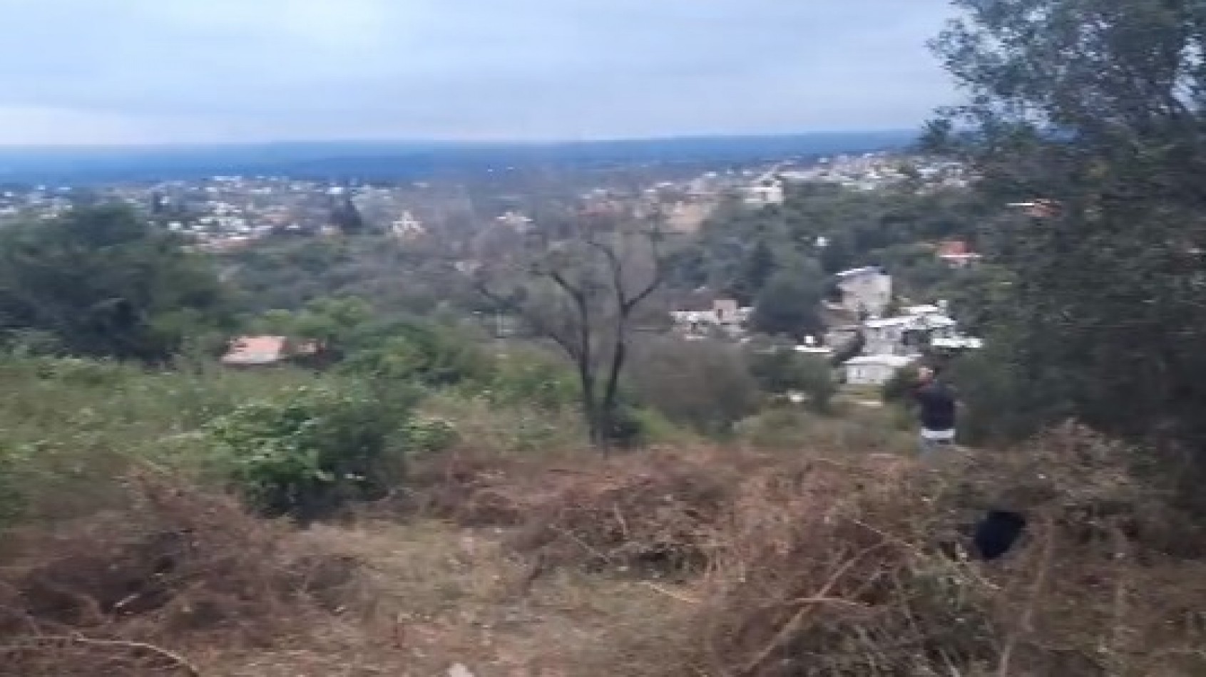 SE VENDEN JUNTOS O SEPARADOS: Dos terrenos ubicados en Santa Cruz del Lago