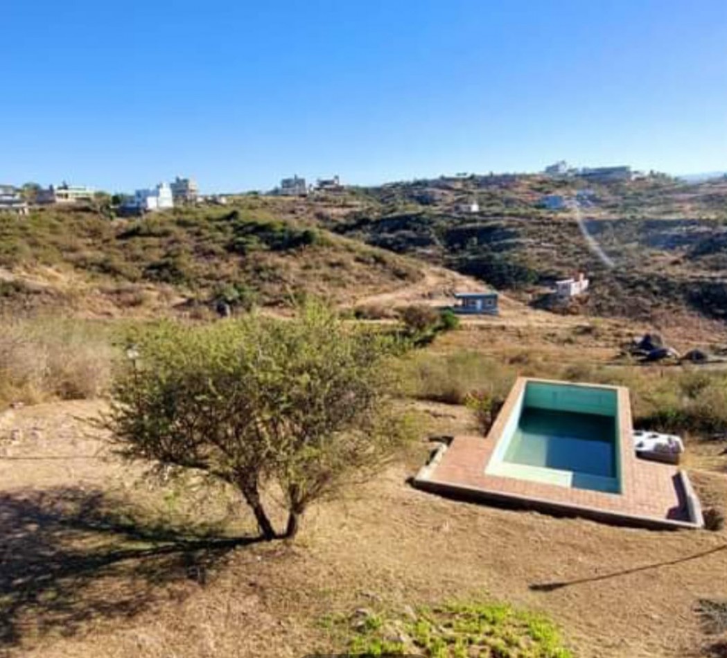 Casa de ensueño en Villa Parque San Miguel con vista al Lago San Roque