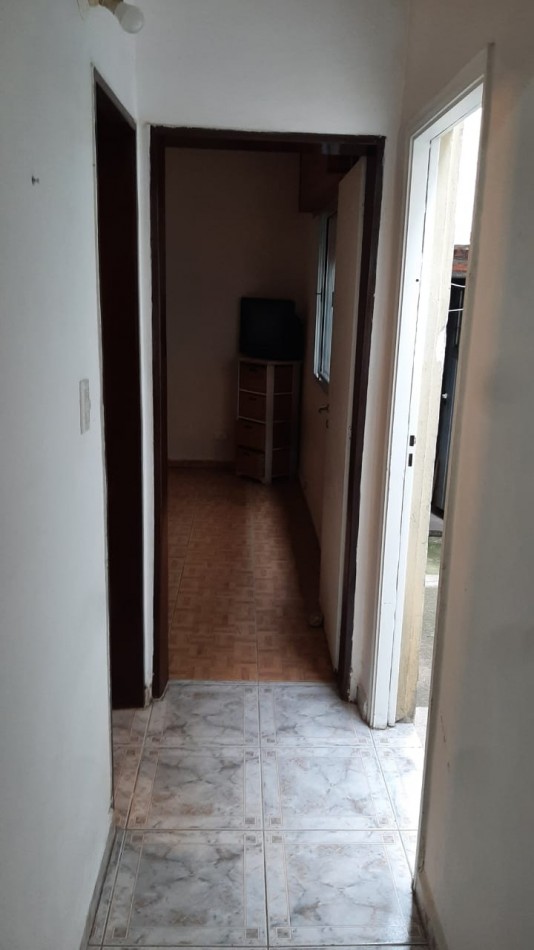 APTO CREDITO A 10 CUADRAS DEL CENTRO -1 DORMITORIO CON PATIO EXCLUSIVO
