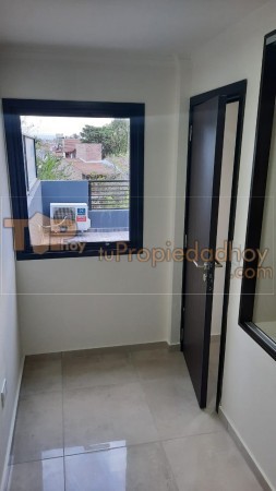 ¡Oportunidad! Hermoso housing triplex a estrenar en Miralejos 17, a 30 mts del Lago.