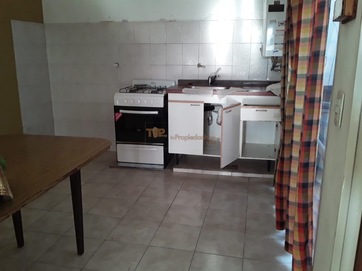 OPORTUNIDAD! DUPLEX DE 2 DORMITORIOS EN BARRIO SANTA RITA