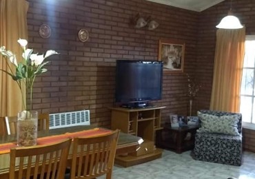 Casa de 3 dormitorios en Barrio Malvinas