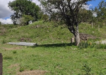 Terreno de 890 mts en Santa Cruz del Lago