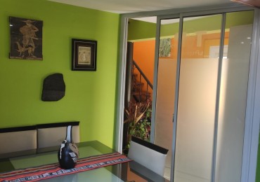 Chalet en PH con departamento en Barrio Malvinas. APTO CREDITO