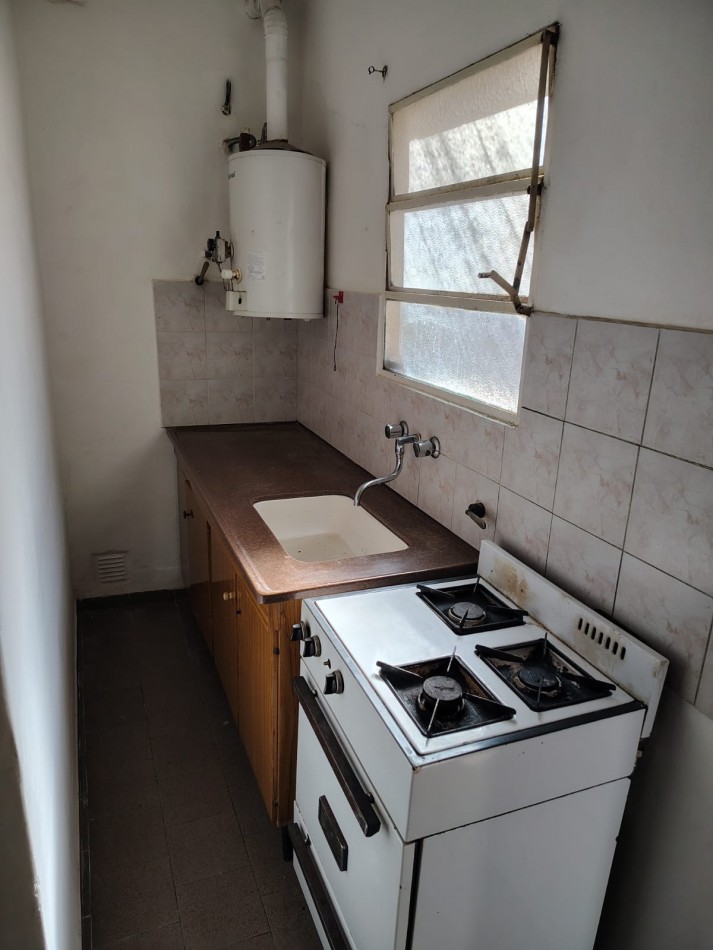 Anual 1 dormitorio - Barrio Miguel Muñoz a 6 cuadras del centro