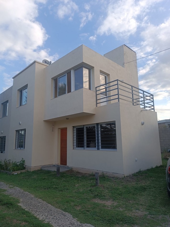 VENTA DE DEPARTAMENTO A ESTRENAR LA QUINTA VILLA CARLOS PAZ