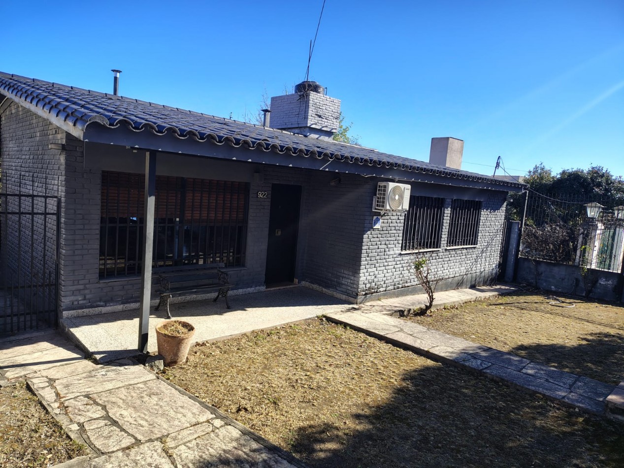Chalet con Piscina a minutos del centro en Carlos Paz