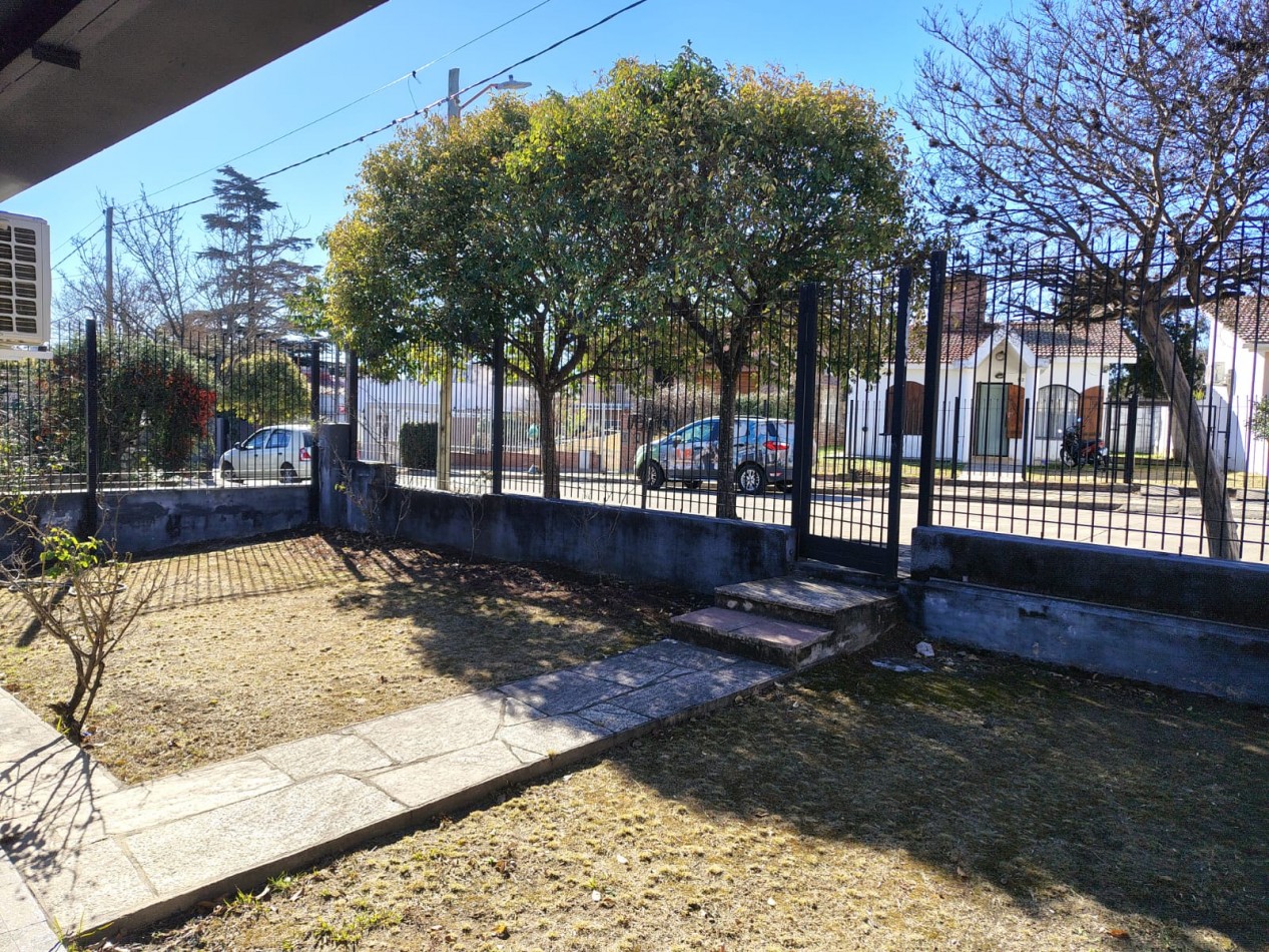 Chalet con Piscina a minutos del centro en Carlos Paz
