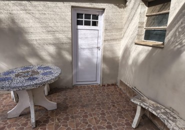Anual  1 dormitorio -  Barrio Miguel Muñoz a 6 cuadras del centro